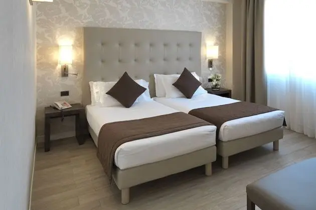 Deluxe Tek Büyük veya İki Ayrı Yataklı Oda