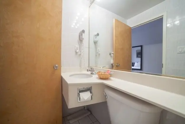 Standard Oda, 1 Büyük (Queen) Boy Yatak, Sigara İçilmez, Özel Banyo