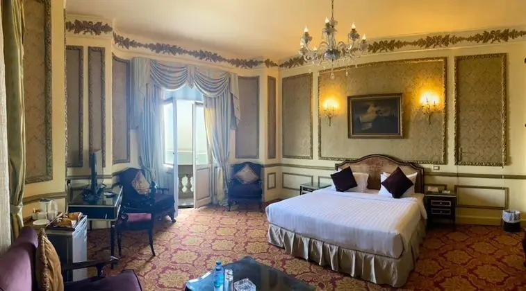 Royal Suite Direct Sea View