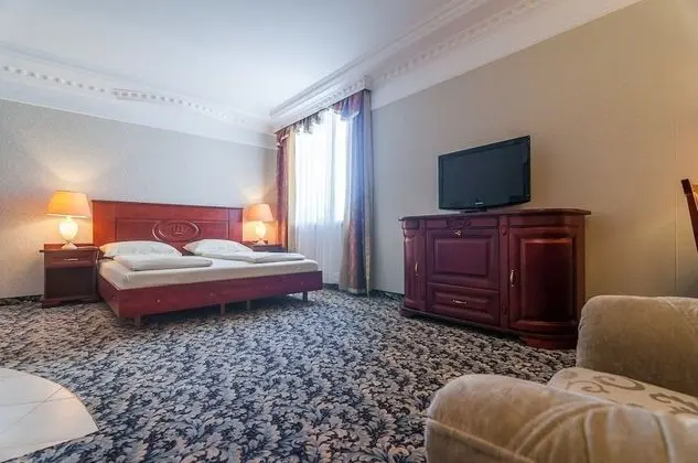 Deluxe Tek Büyük Yataklı Oda