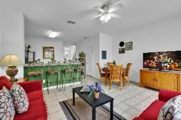 TOWNHOME