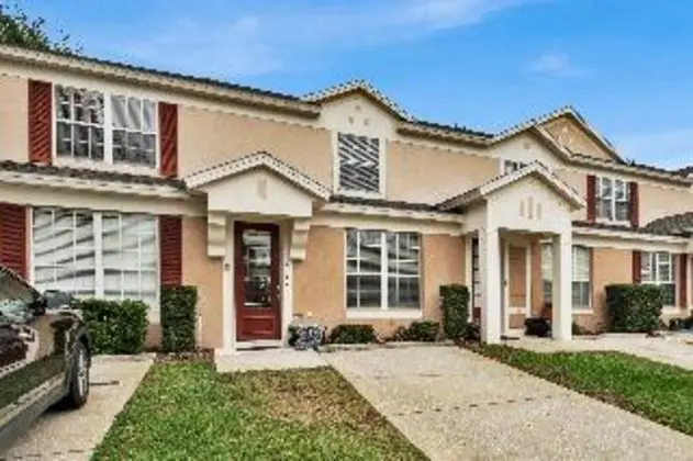 TOWNHOME
