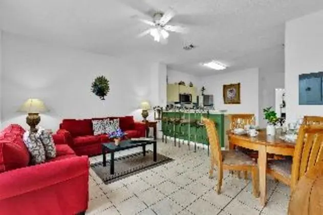 TOWNHOME