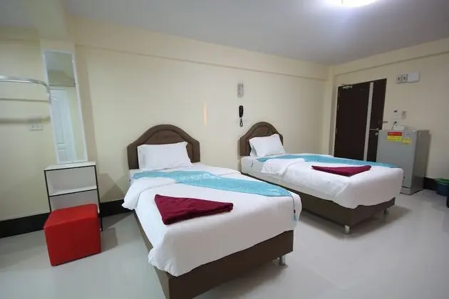 Standard Twin Room with Sofa (Hotel Zone)