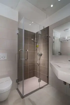 Tek Büyük Yataklı Oda (With Extra Bed)