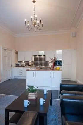 Apart Daire, 4 Yatak Odası