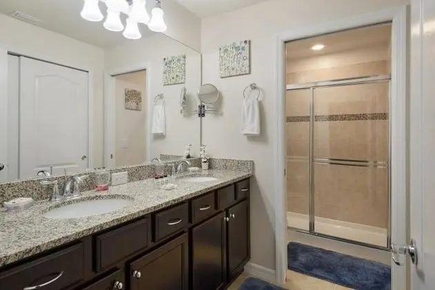 Sıra Ev, 5 Yatak Odası (4.5 Bathroom - 1994)