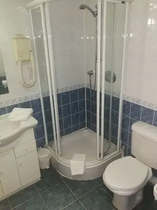 İki Ayrı Yataklı Oda, 2 Tek Kişilik Yatak