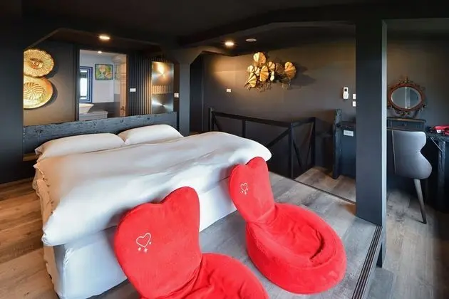 Comfort Tek Büyük Yataklı Oda