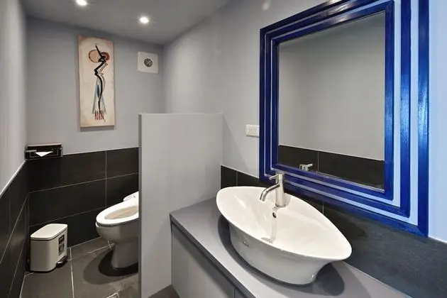 Comfort Tek Büyük Yataklı Oda