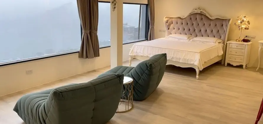 Deluxe Tek Büyük Yataklı Oda