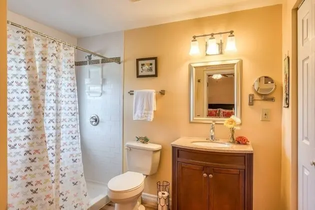 Ev (Windswept Beach House)