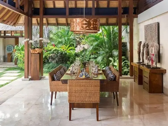 Villa (Windu Sari)