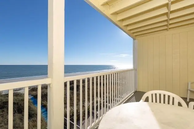 2 Bedroom, 2 Bathroom, Oceanview Condo