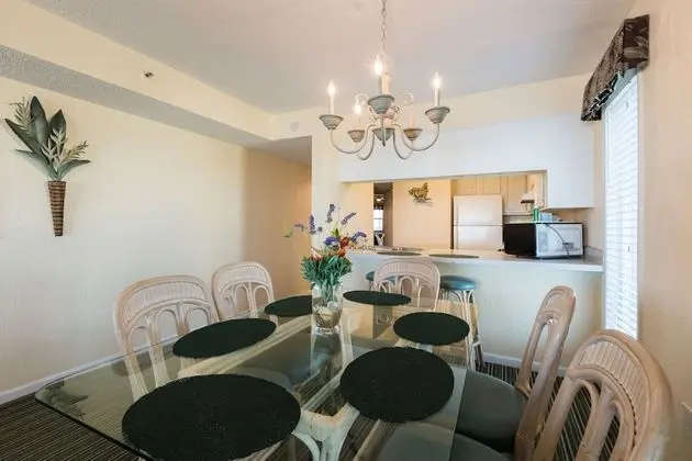 3 Bedroom, 3 Bathroom, Oceanfront Condo