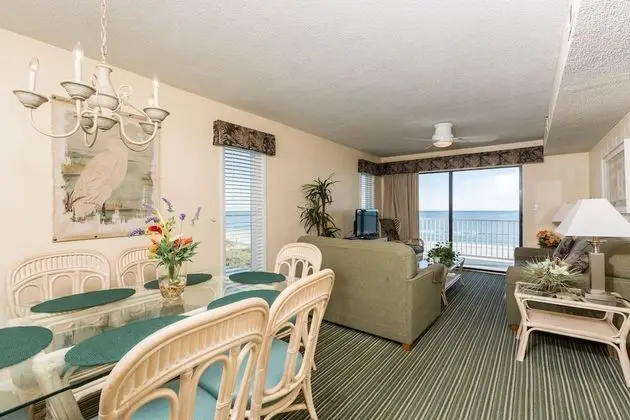 3 Bedroom, 3 Bathroom, Oceanfront Condo