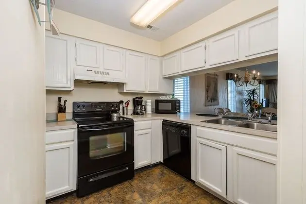 3 Bedroom, 3 Bathroom, Oceanfront Condo