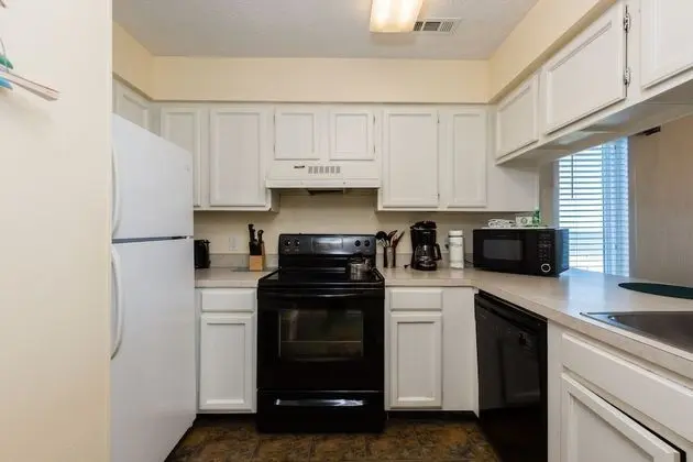 3 Bedroom, 3 Bathroom, Oceanfront Condo