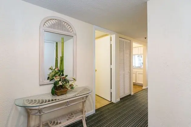 3 Bedroom, 3 Bathroom, Oceanfront Condo