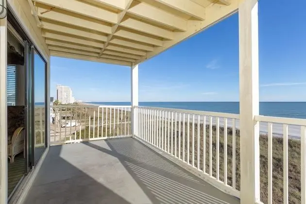 3 Bedroom, 3 Bathroom, Oceanfront Condo