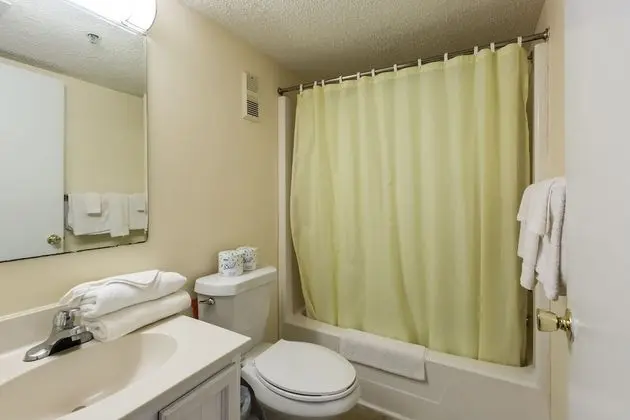 3 Bedroom, 3 Bathroom, Oceanfront Condo