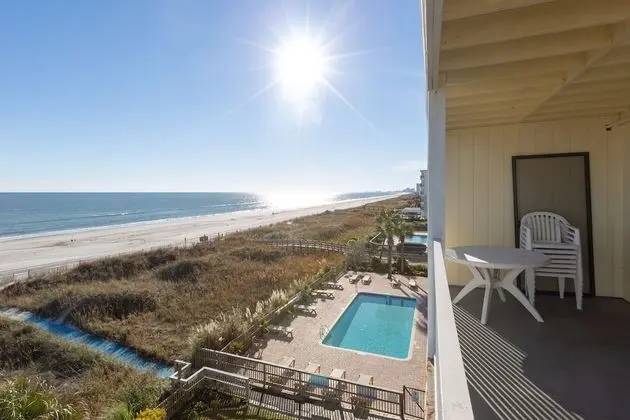 3 Bedroom, 3 Bathroom, Oceanfront Condo