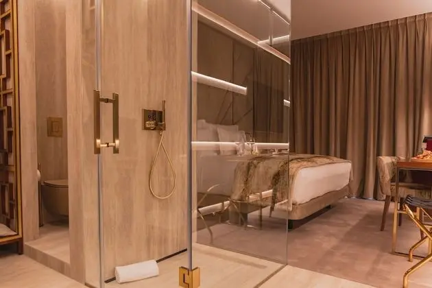 Deluxe Tek Büyük Yataklı Oda