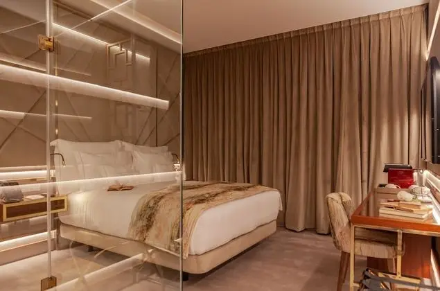 Standard Tek Büyük Yataklı Oda