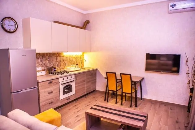 Standard Apart Daire, Bahçe Manzaralı