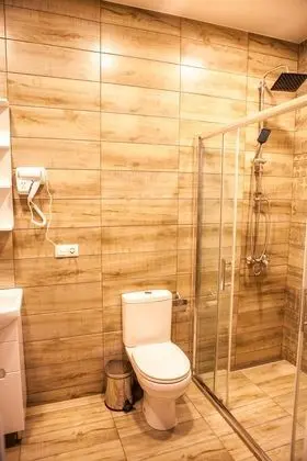 Standard Apart Daire, Bahçe Manzaralı