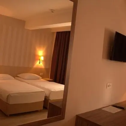 Comfort Tek Büyük Yataklı Oda, Şehir Manzaralı, Köşe