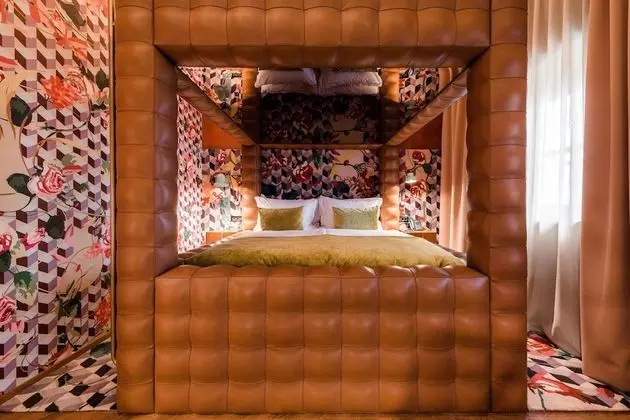 DELUXE PLUS ROOM