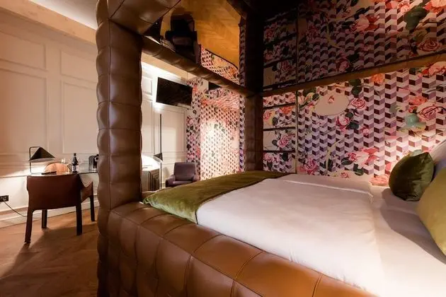 DELUXE PLUS ROOM