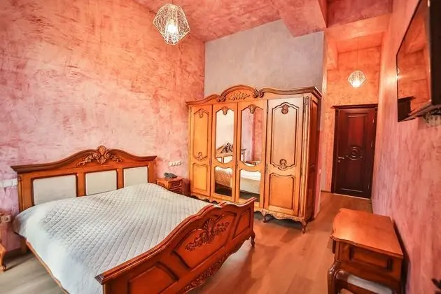 Standard Tek Büyük Yataklı Oda