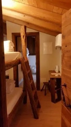 Dört Kişilik Oda, Bahçe Manzaralı