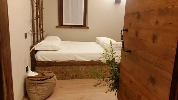 Tek Büyük Yataklı Oda, Bahçe Manzaralı