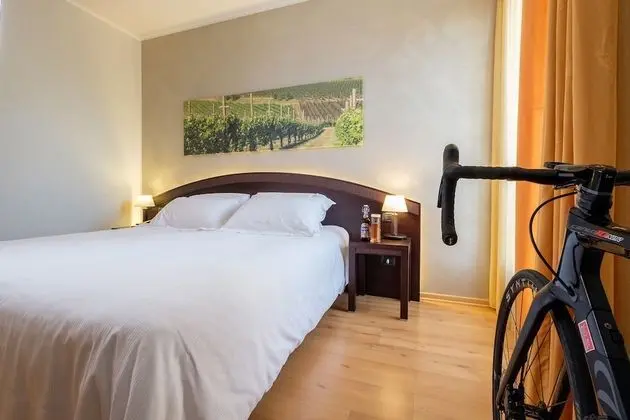 Classic Tek Büyük veya İki Ayrı Yataklı Oda