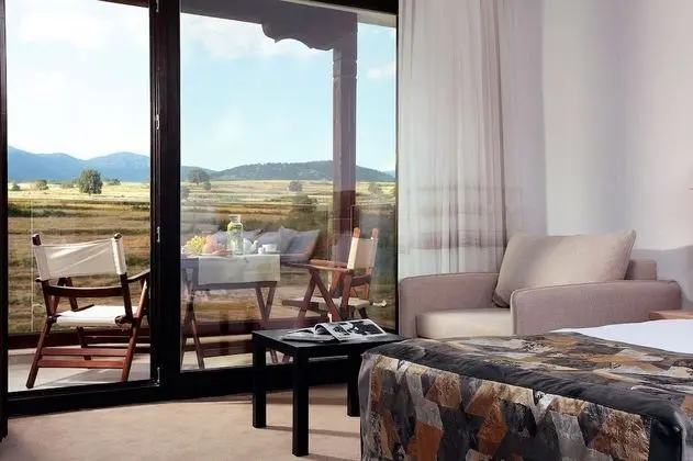 Comfort Double or Twin Room (2 adults and 2 children)