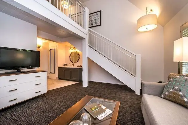 Çatı Katı (Loft)