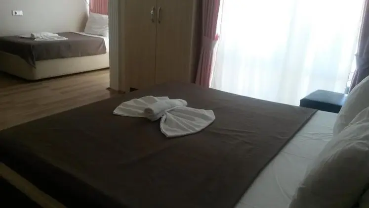 Triple, Doğa Manzaralı, Balkonlu