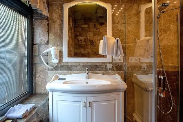 King Suite - Nehir Manzarali, Hamam, Sauna, Jakuzi, Somine