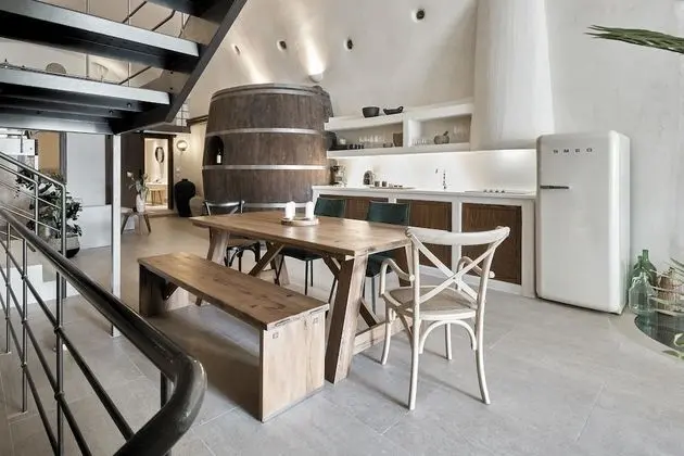 King suite with indoor plunge pool