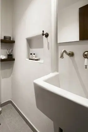King suite with indoor plunge pool