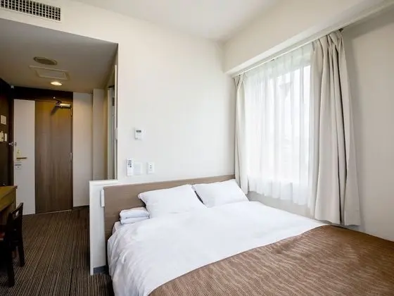 Tek Büyük Yataklı Oda, Sigara İçilebilir (16 sqm,160cm Size Bed, for 1-2 People)