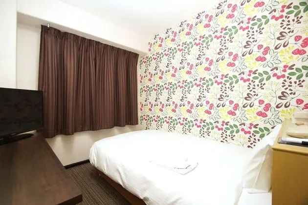 Tek Kişilik Oda, Sigara İçilmez