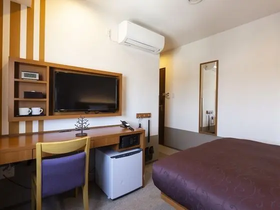 Deluxe Tek Büyük Yataklı Oda, Sigara İçilmez, Şehir Manzaralı (15sqm 140cm×200cm)