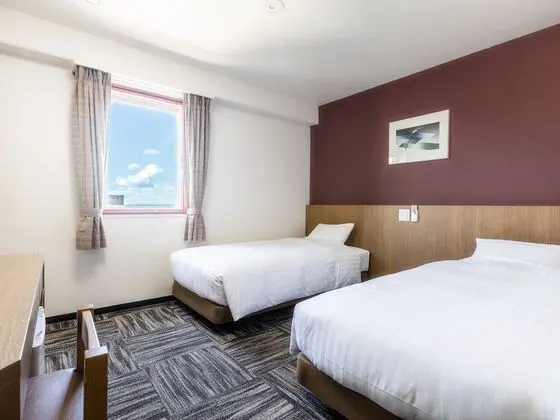 İki Ayrı Yataklı Oda, Sigara İçilmez