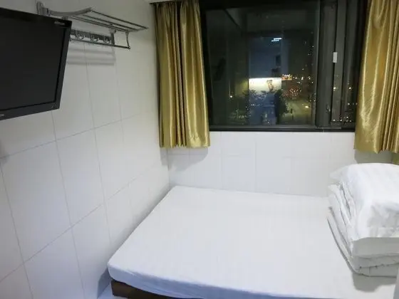 Üç Kişilik Oda
