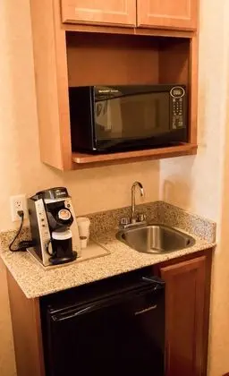 Oda, 1 En Büyük (King) Boy Yatak, Sigara İçilmez