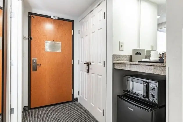 Executive Oda, 2 Büyük (Queen) Boy Yatak, Engellilere Uygun, Sigara İçilmez